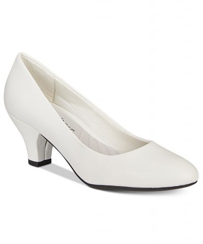 Fabulous Pumps White $35.00 Shoes